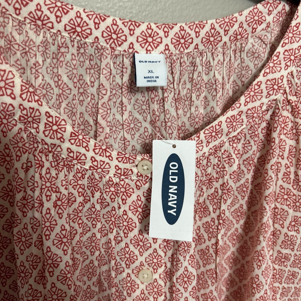 Old Navy Women's Blouse XL Red White NEW Short Sleeve Button Up Geometric Boho - Picture 7 of 9